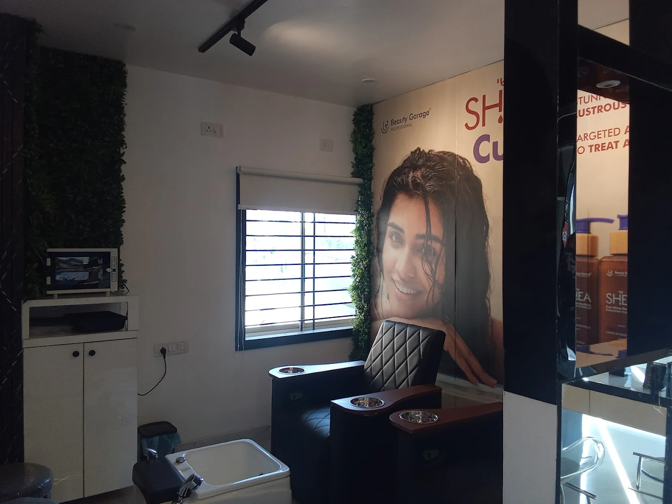  Toni&Guy Hairdressing, Carmelaram